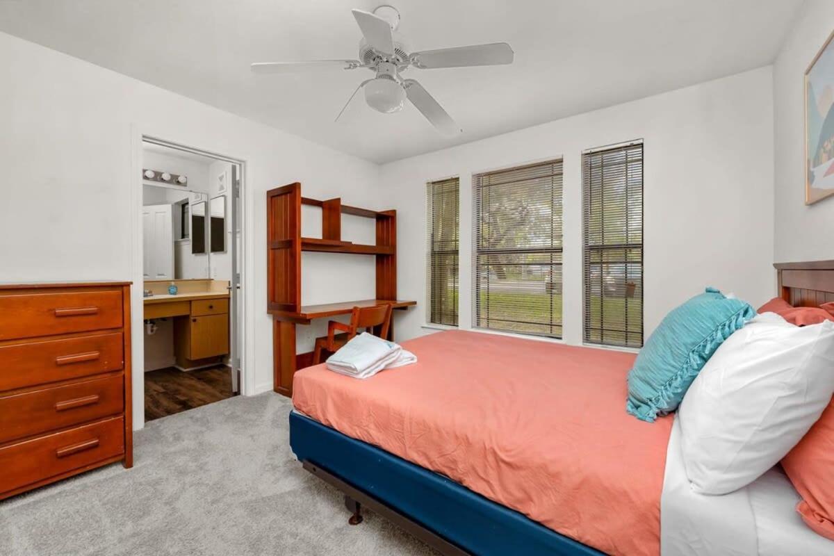 Budget Friendly Sleeps 8 Discounts Available Tampa Extérieur photo