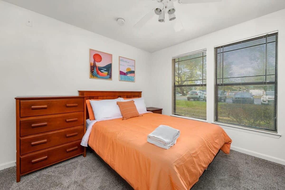 Budget Friendly Sleeps 8 Discounts Available Tampa Extérieur photo