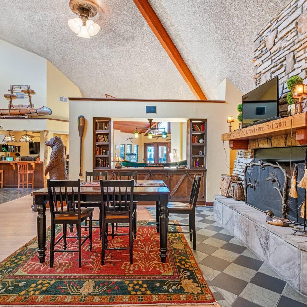 Budget Friendly Sleeps 8 Discounts Available Tampa Extérieur photo