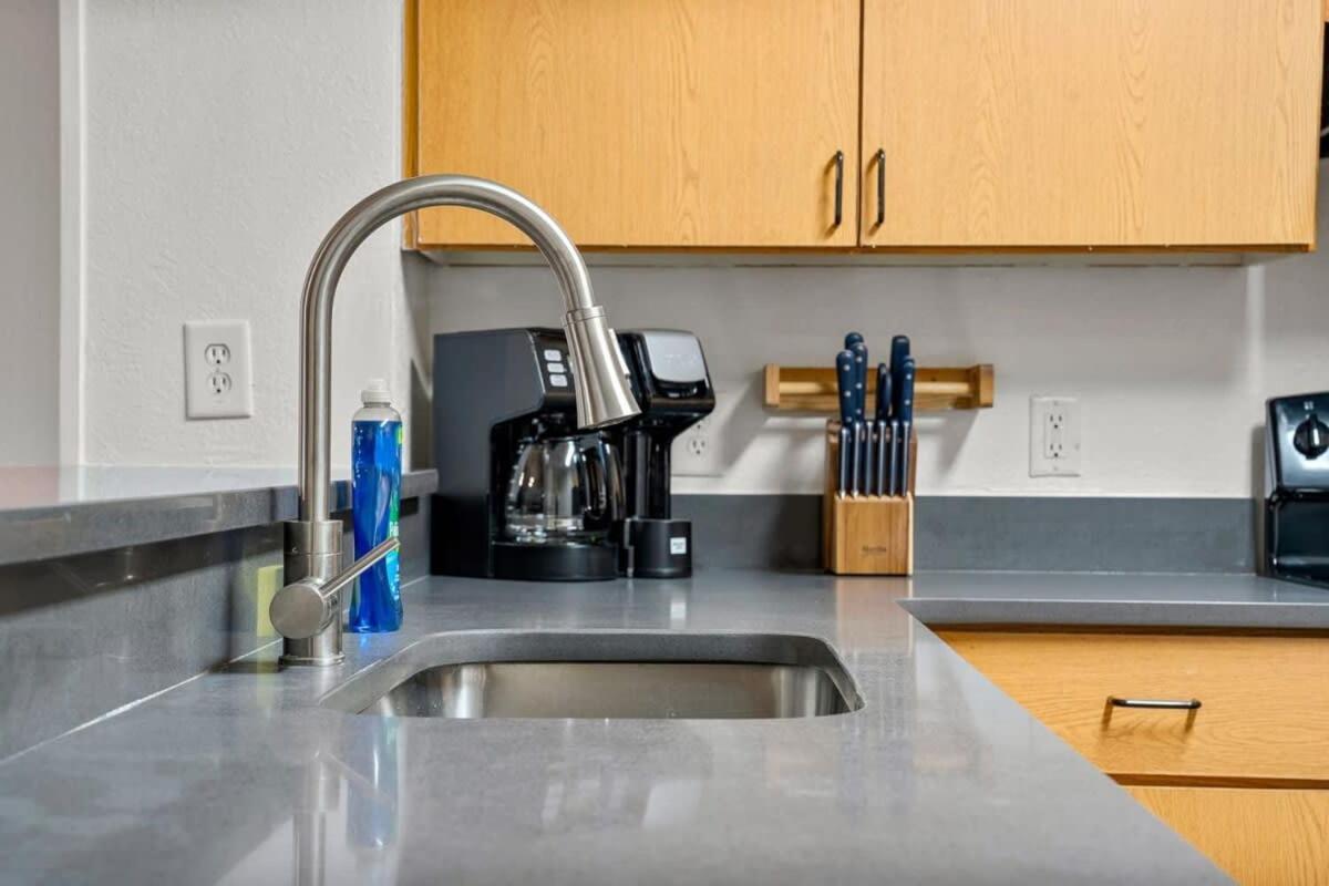 Budget Friendly Sleeps 8 Discounts Available Tampa Extérieur photo