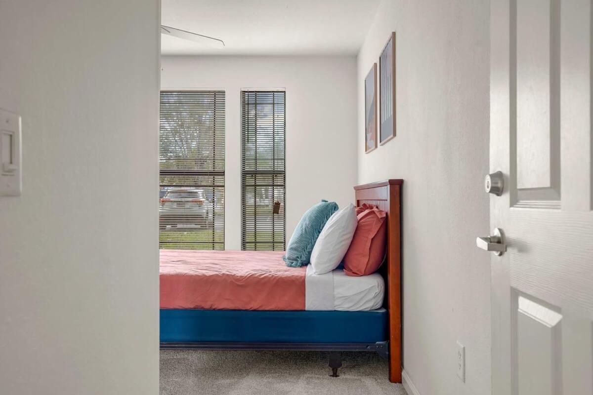 Budget Friendly Sleeps 8 Discounts Available Tampa Extérieur photo